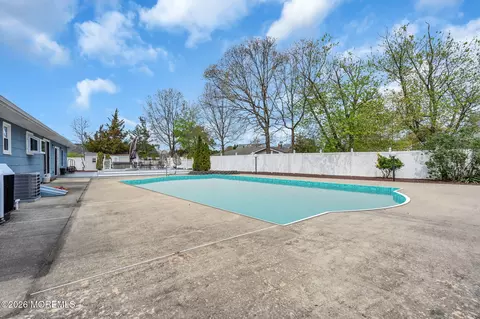 Exterior - 7 Glenwood Dr, Bayville, NJ 08721 photo 14 of 16