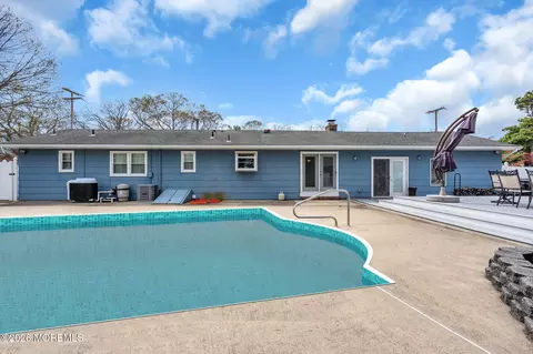 Exterior - 7 Glenwood Dr, Bayville, NJ 08721 photo 11 of 16