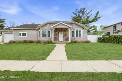 1524 Redondo Ln, Lakewood, NJ 08701