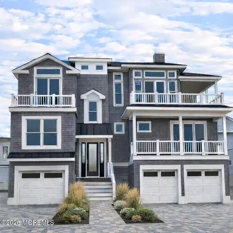 2 E 47th St, Long Beach Township, NJ 08008