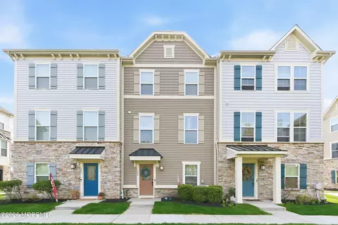 302 Bayside Ct #302, South Amboy, NJ 08879