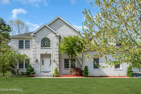 2 Saveria Ct, Howell, NJ 07731