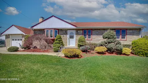 36 Willow St, South Amboy, NJ 08879