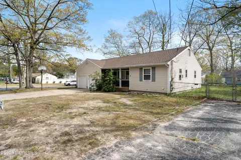 371 Constitution Dr, Forked River, NJ 08731 photo 2