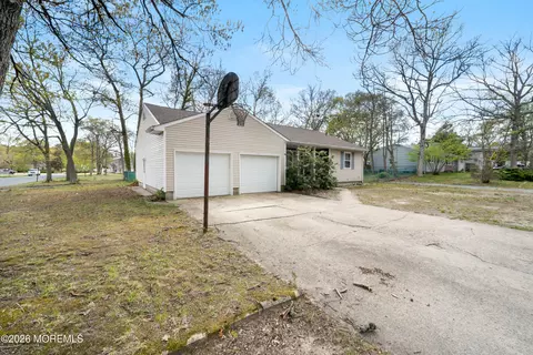 371 Constitution Dr, Forked River, NJ 08731 photo 3