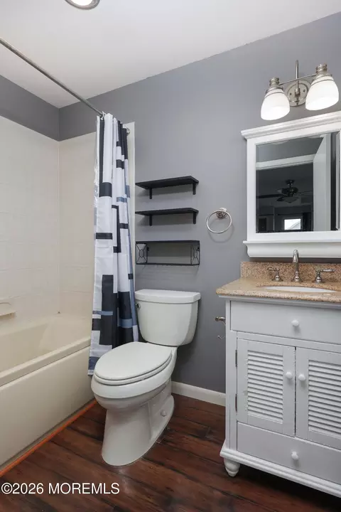 Bath - 105 Atlantic Ave, Waretown, NJ 08758 photo 2 of 3