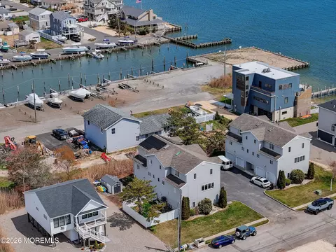 View/Area - 105 Atlantic Ave, Waretown, NJ 08758 photo 5 of 7