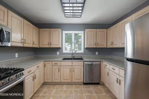 Kitchen - 105 Atlantic Ave, Waretown, NJ 08758 photo 1 of 1