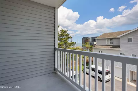 Exterior - 105 Atlantic Ave, Waretown, NJ 08758 photo 2 of 2