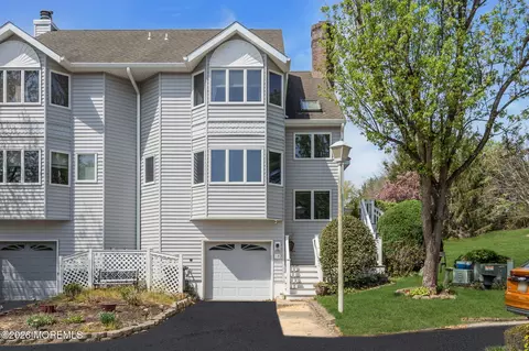 15 Rose Ct #105, Toms River, NJ 08753