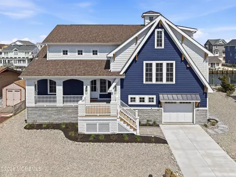 247 Pine Dr, Bayville, NJ 08721