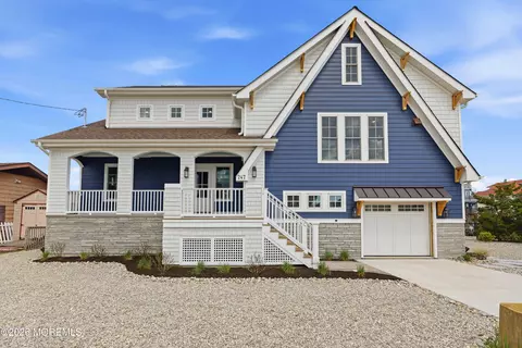 247 Pine Dr, Bayville, NJ 08721