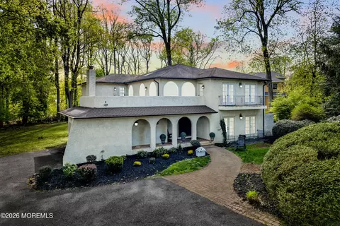 14 Line Rd #1, Holmdel, NJ 07733