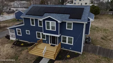 97 Richardson Ave, Eatontown, NJ 07724
