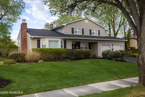 4 Wilmot Rd, Sayreville, NJ 08872