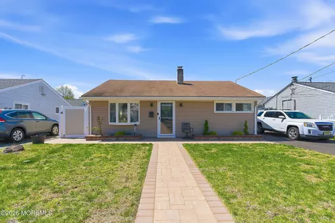 219 Austin Ave, Old Bridge, NJ 08857