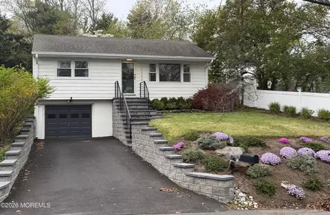 2555 Algonkin Trl, Manasquan, NJ 08736