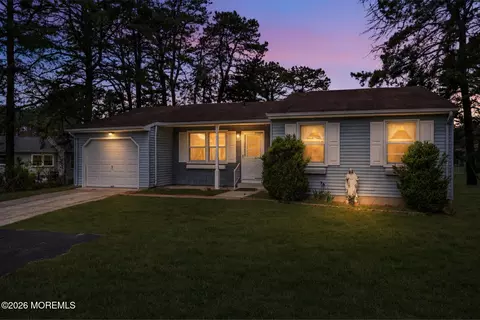 13 Orchard Dr #73, Whiting, NJ 08759