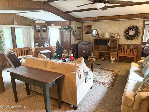 Living - 27 Rose Dr, Jackson, NJ 08527 photo 2 of 3