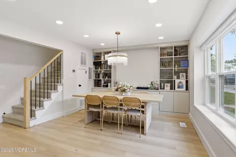 136 Williamsburg Ln, Lakewood, NJ 08701