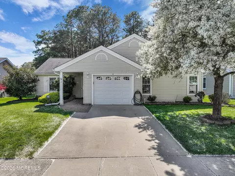 2 Surrey Ct, Forked River, NJ 08731 photo 4