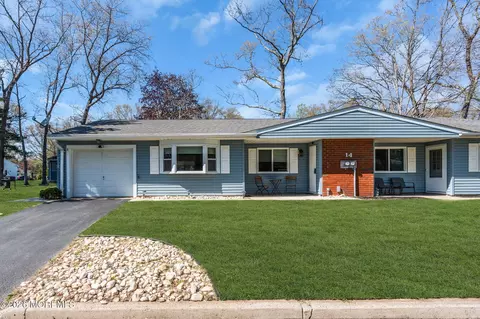 14 Texas Blvd #B, Whiting, NJ 08759