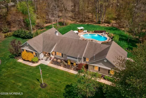 83 Oak Glen Rd, Howell, NJ 07731