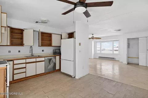 Kitchen - 127 E Lakeside Dr E, Forked River, NJ 08731 photo 2 of 3