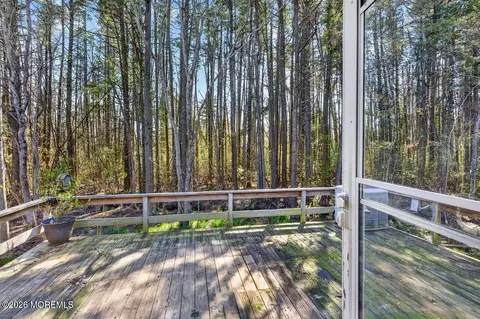 Exterior - 127 E Lakeside Dr E, Forked River, NJ 08731 photo 4 of 6