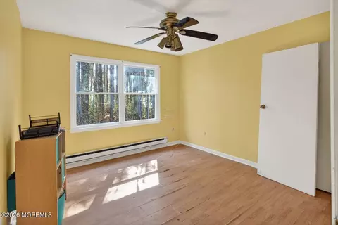 Bedroom - 127 E Lakeside Dr E, Forked River, NJ 08731 photo 3 of 5