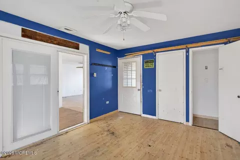 Bedroom - 127 E Lakeside Dr E, Forked River, NJ 08731 photo 5 of 5