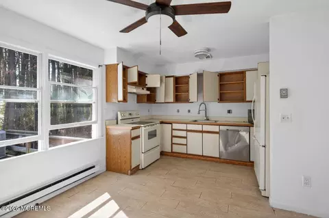 Kitchen - 127 E Lakeside Dr E, Forked River, NJ 08731 photo 1 of 3