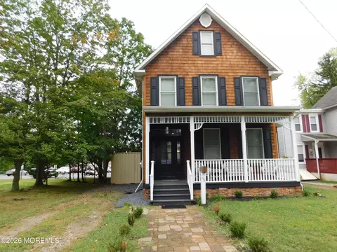 48 Broad St, Freehold, NJ 07728