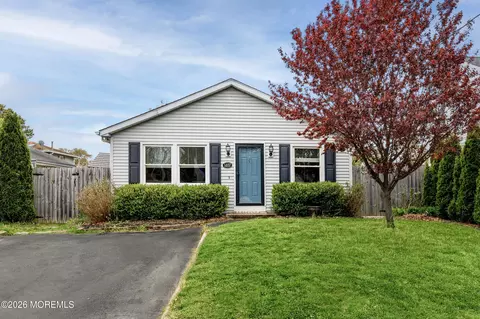 1407 Rogers Rd, Wall, NJ 07719