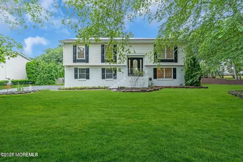88 Hickory Hill Rd, Jackson, NJ 08527
