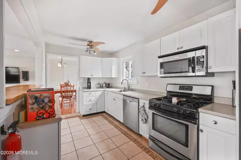 Kitchen - 9 Maple Ln, Howell, NJ 07731 photo 3 of 4