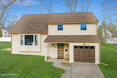 1 Corey Dr, Oakhurst, NJ 07755