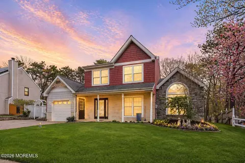 104 Spruce Cir N, Barnegat, NJ 08005