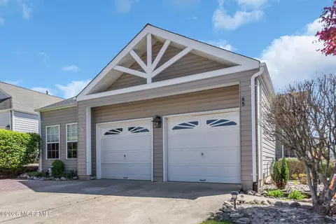 65 Summerhill Dr, Manahawkin, NJ 08050