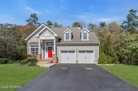 343 Nighthawk Ln, Jackson, NJ 08527