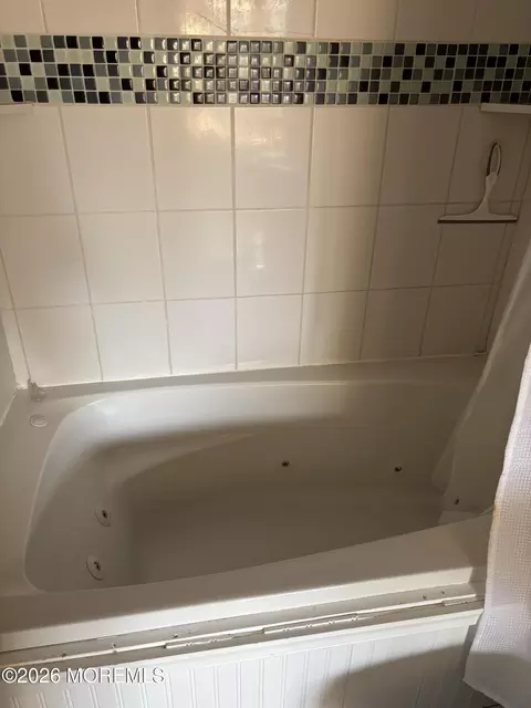 Bath - 42 Central Avenue Ave, Waretown, NJ 08758 photo 2 of 2