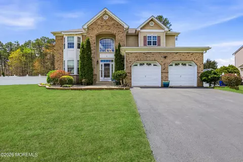 4 Firenze Rd, Jackson, NJ 08527