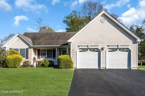 9 Lucille Ct, Little Egg Harbor, NJ 08087