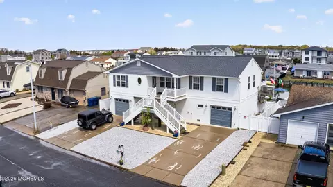 15 Kentucky Dr, Little Egg Harbor, NJ 08087