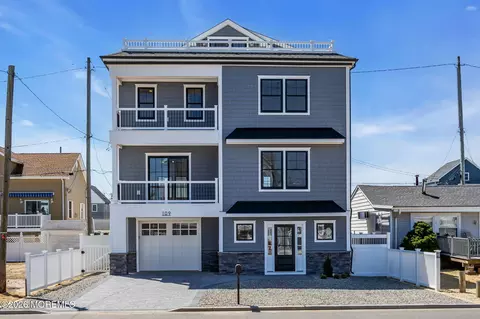 109 Eisenhower Ave, Seaside Heights, NJ 08751