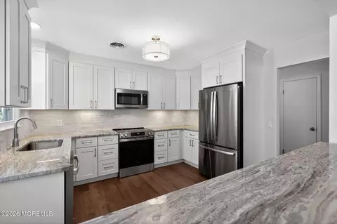 44 Penwood Dr #55, Whiting, NJ 08759