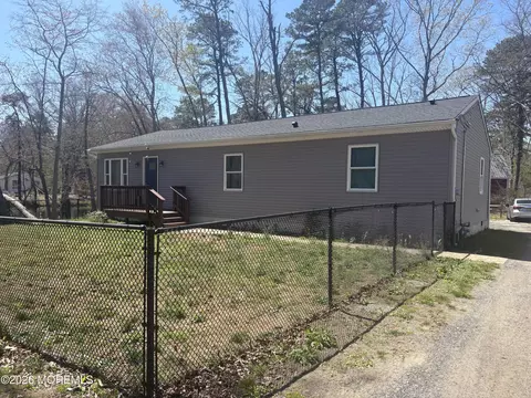 20 Columbine Ave, Browns Mills, NJ 08015