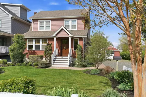 132 Broadway, Keyport, NJ 07735