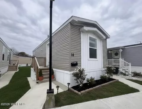 18 Avenue A, Keansburg, NJ 07734