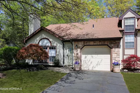 158 Colony Ln, Manalapan, NJ 07726